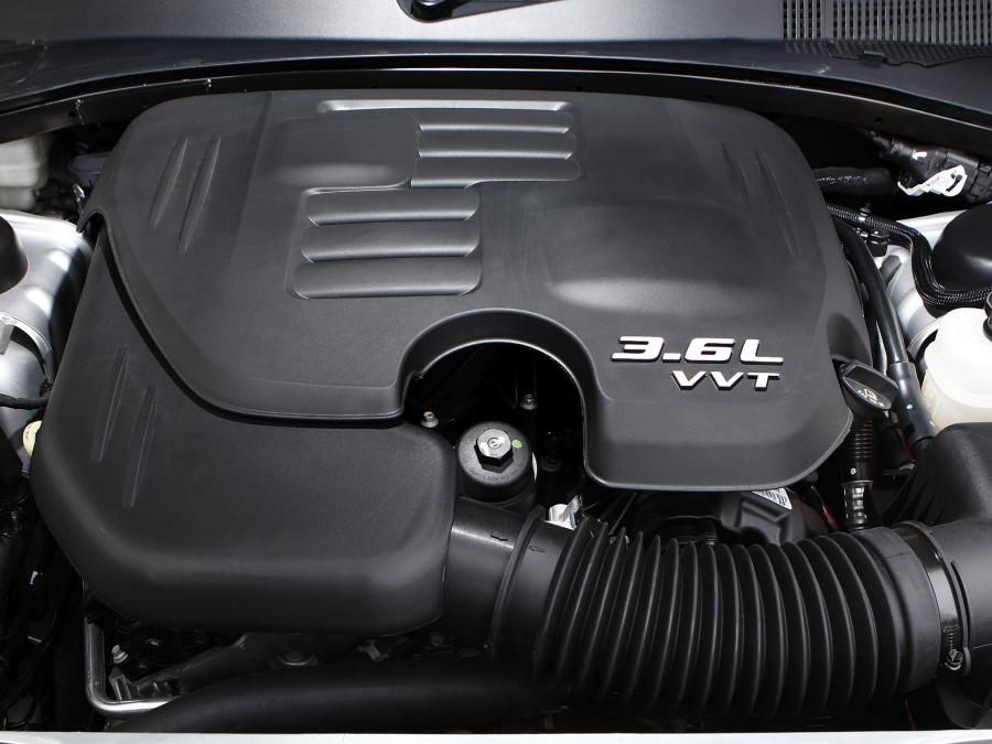  Chrysler 300C 2012 года  (AU) (фото 2 из 7)